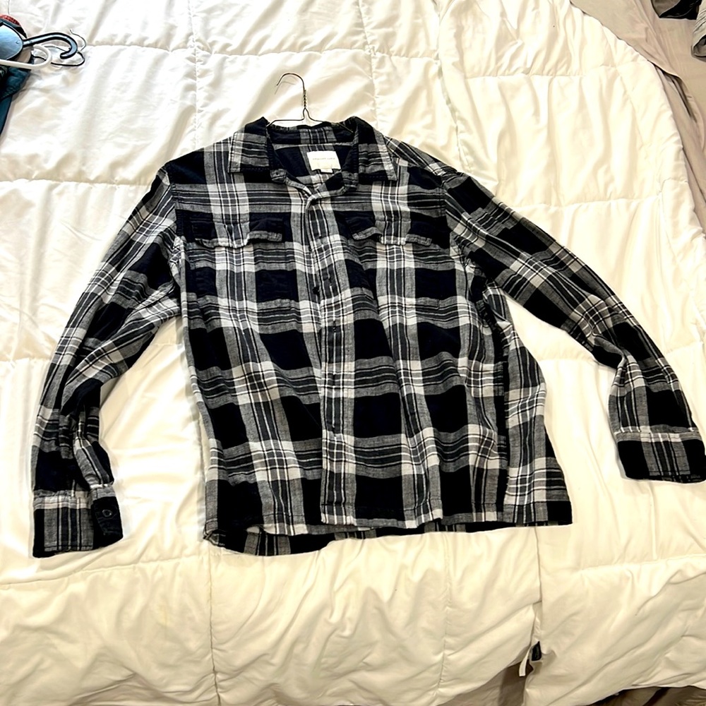Black and grey american eagle flannel